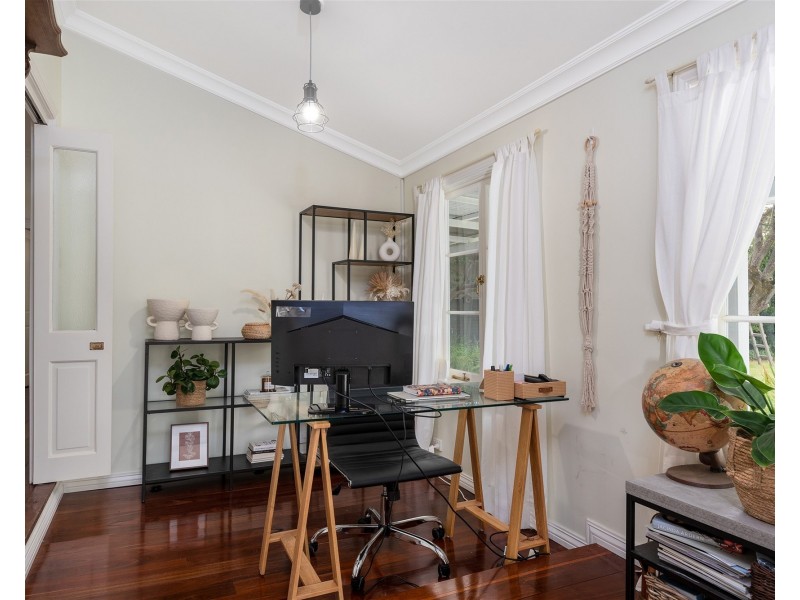 27 Alpine Road, Kalamunda WA 6076