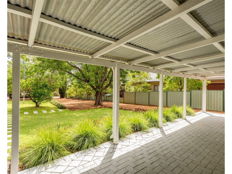 27 Alpine Road, Kalamunda WA 6076