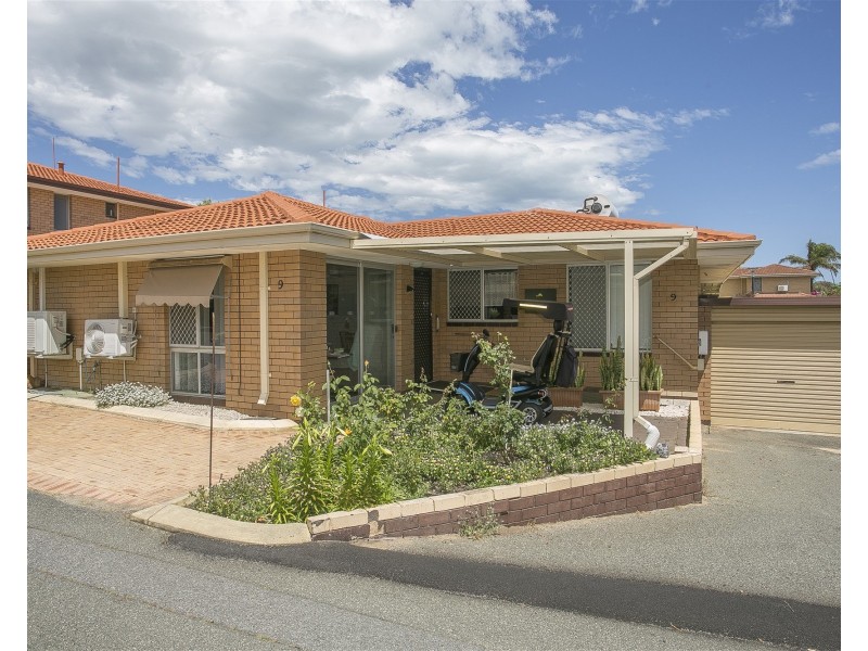 9/8 Creery Street, Dudley Park WA 6210