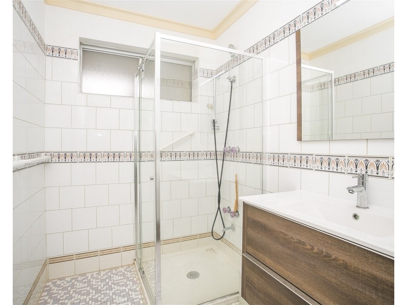 9/8 Creery Street, Dudley Park WA 6210