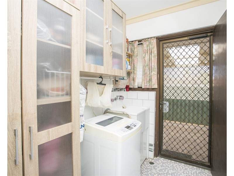 9/8 Creery Street, Dudley Park WA 6210