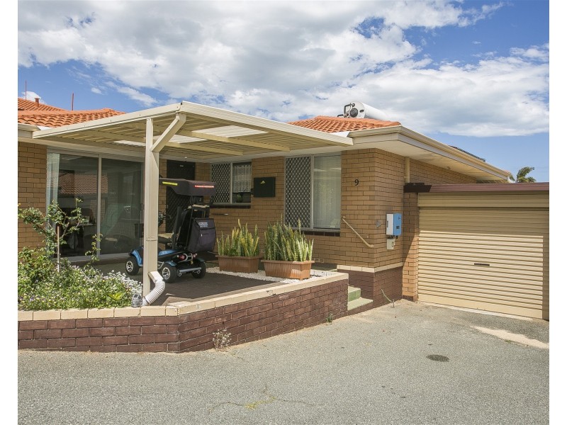 9/8 Creery Street, Dudley Park WA 6210