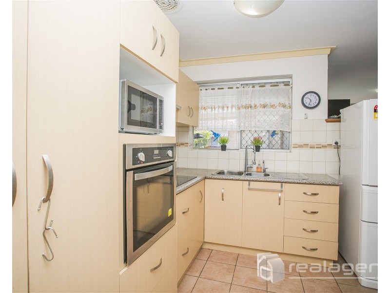 9/8 Creery Street, Dudley Park WA 6210