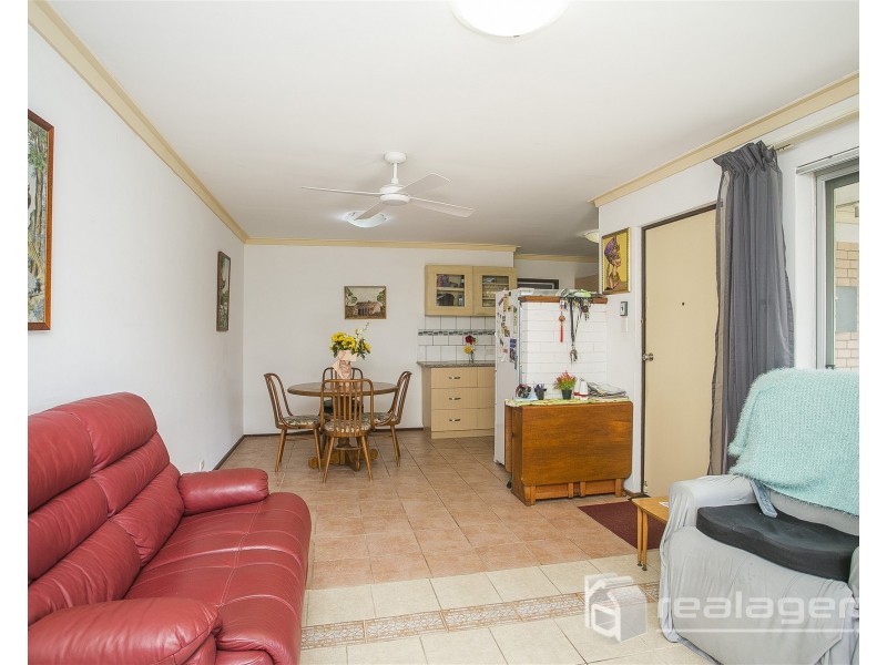 9/8 Creery Street, Dudley Park WA 6210