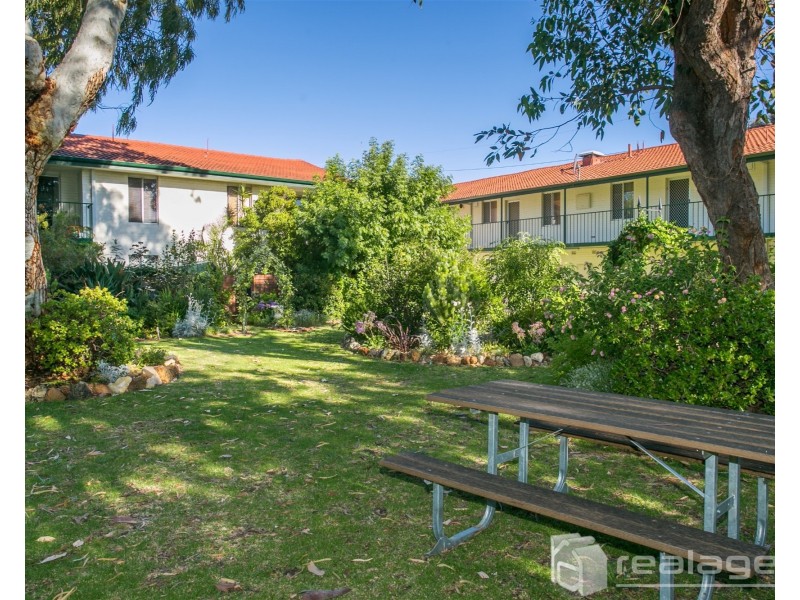 10/379 Hector Street, Yokine WA 6060