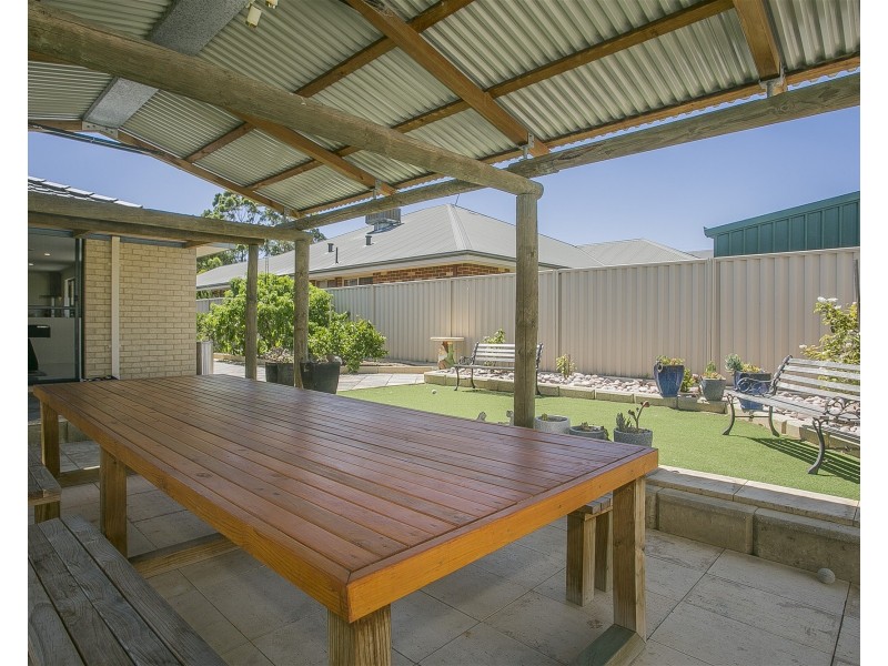 292 Sultana Road, East, Forrestfield WA 6058