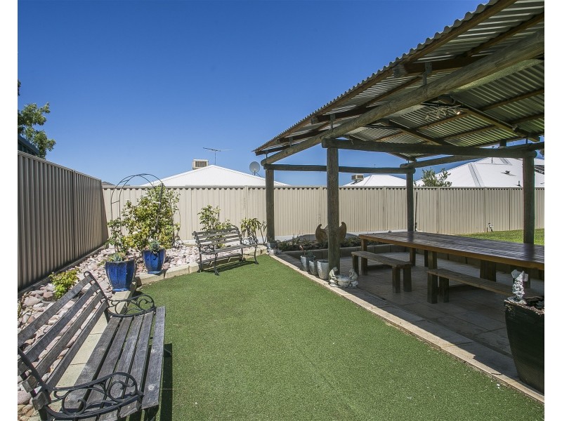 292 Sultana Road, East, Forrestfield WA 6058