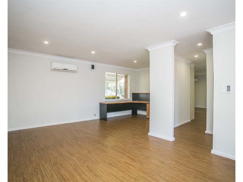 31 Chedworth Way, Eden Hill WA 6054