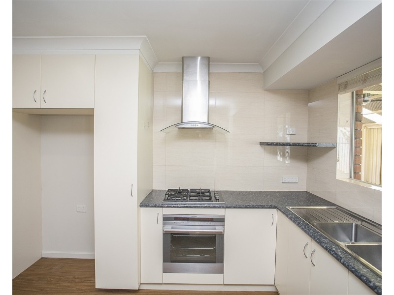 31 Chedworth Way, Eden Hill WA 6054