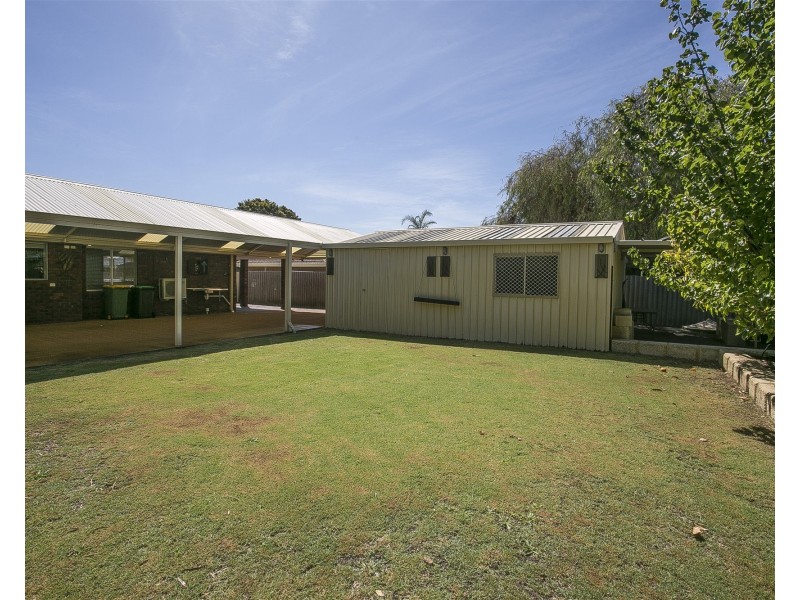 31 Chedworth Way, Eden Hill WA 6054