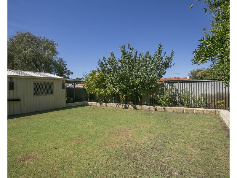 31 Chedworth Way, Eden Hill WA 6054