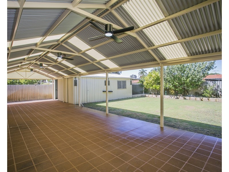 31 Chedworth Way, Eden Hill WA 6054