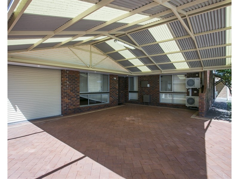 31 Chedworth Way, Eden Hill WA 6054