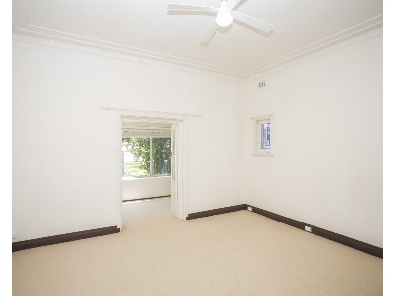 18  Gallop Road, Dalkeith WA 6009