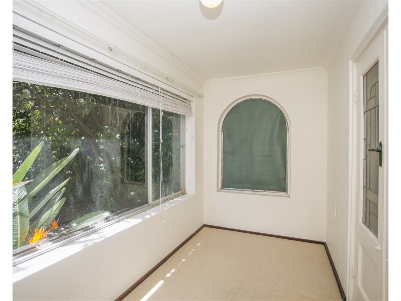 18  Gallop Road, Dalkeith WA 6009