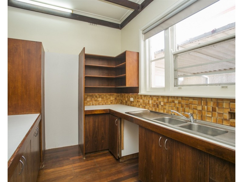 18  Gallop Road, Dalkeith WA 6009