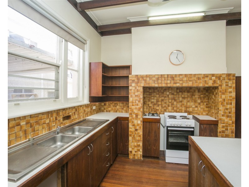 18  Gallop Road, Dalkeith WA 6009