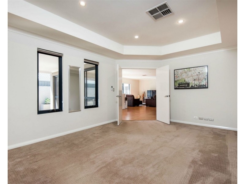 53 Creaton St, East Victoria Park WA 6101