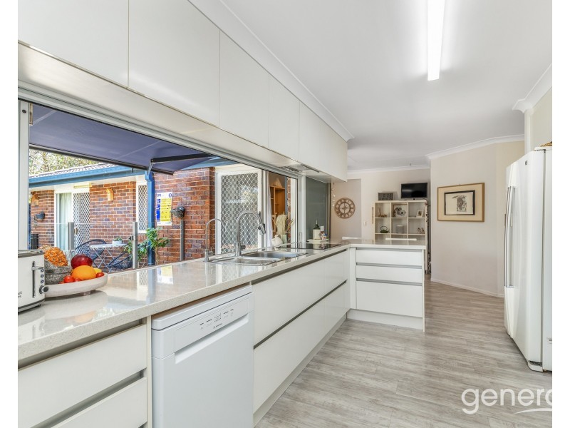 17 Kurrajong Drive, Warner QLD 4500