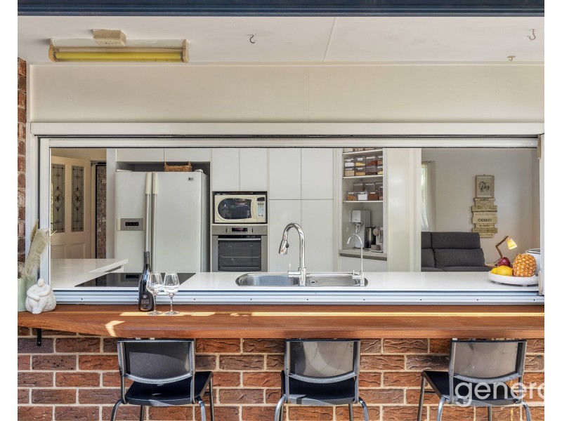 17 Kurrajong Drive, Warner QLD 4500