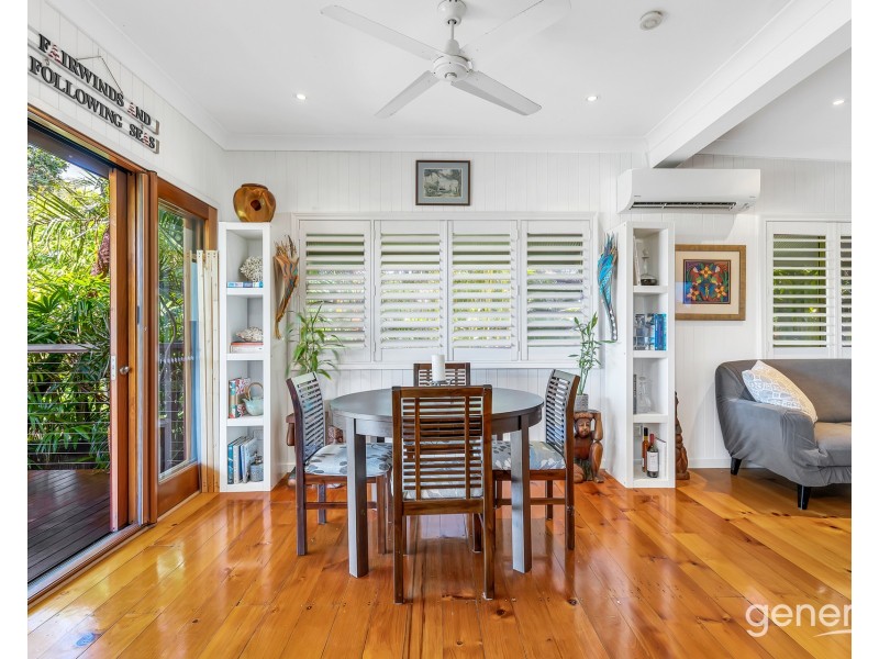 98 Oquinn Street, Nudgee Beach QLD 4014