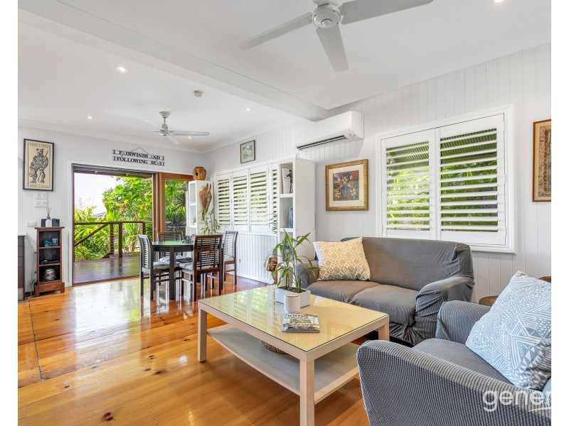 98 Oquinn Street, Nudgee Beach QLD 4014