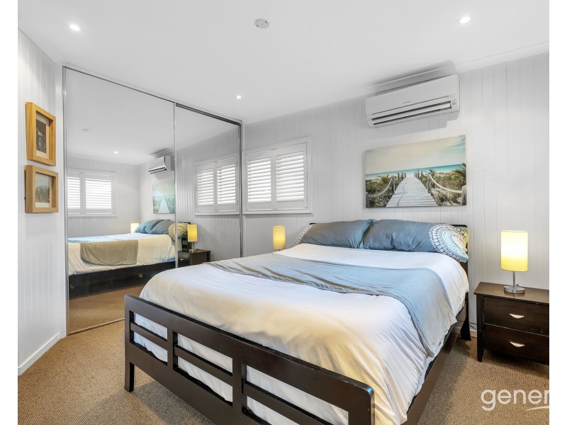 98 Oquinn Street, Nudgee Beach QLD 4014