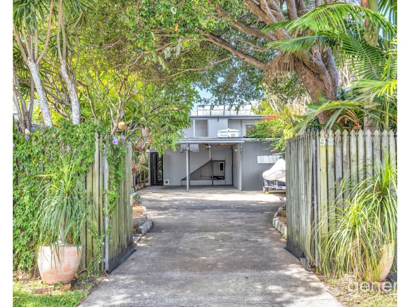 98 Oquinn Street, Nudgee Beach QLD 4014