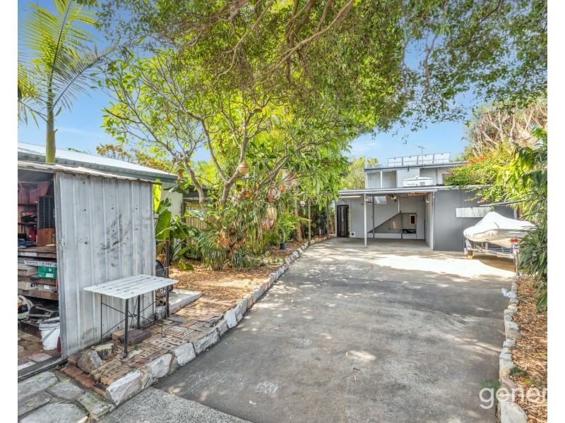 98 Oquinn Street, Nudgee Beach QLD 4014