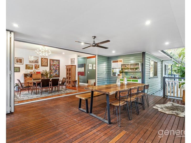 79 Glindemann Drive, Holland Park QLD 4121