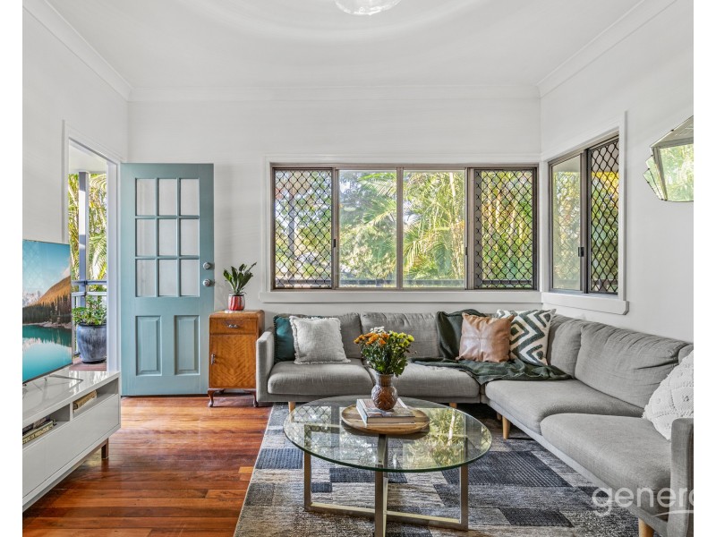 79 Glindemann Drive, Holland Park QLD 4121