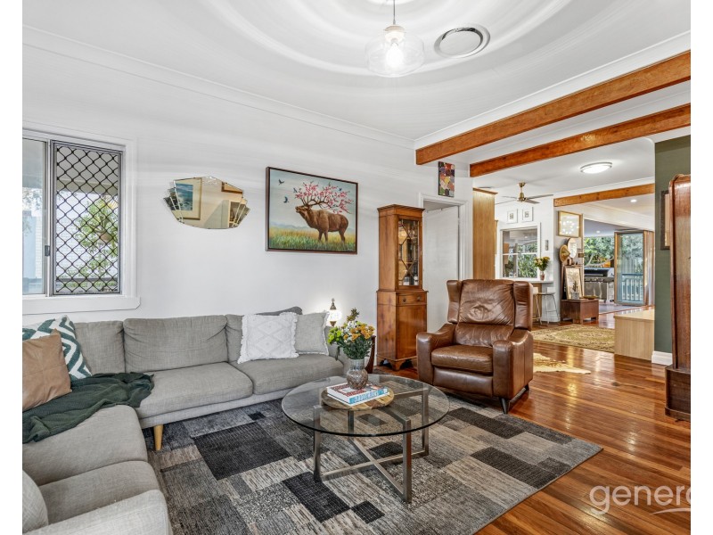 79 Glindemann Drive, Holland Park QLD 4121