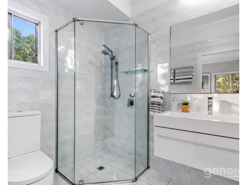 79 Glindemann Drive, Holland Park QLD 4121