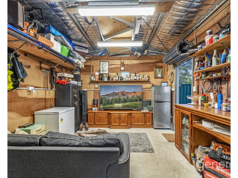 79 Glindemann Drive, Holland Park QLD 4121