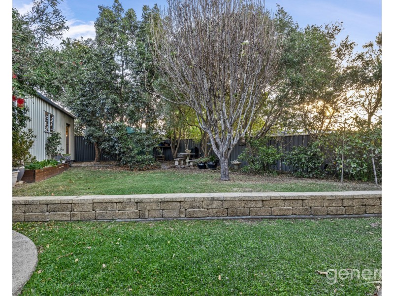 79 Glindemann Drive, Holland Park QLD 4121