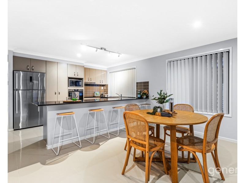 25 Elderflower Circuit, Griffin QLD 4503