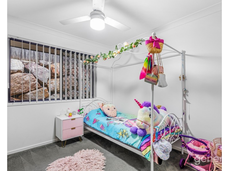 25 Elderflower Circuit, Griffin QLD 4503