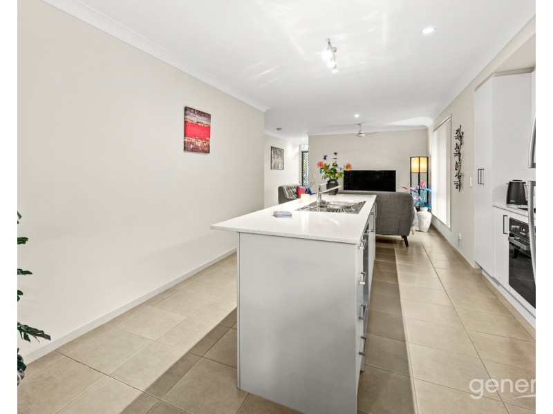 8 Merion Crescent, North Lakes QLD 4509