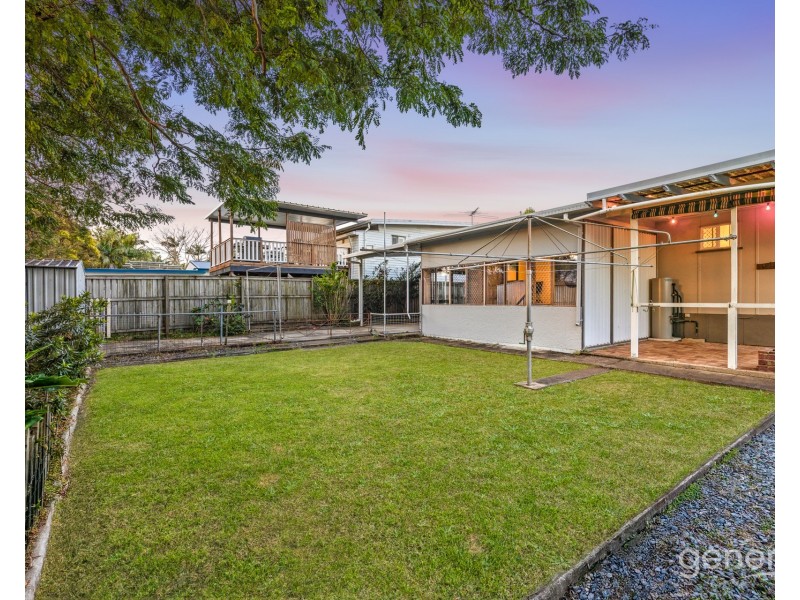 24 Ralph Street, Clontarf QLD 4019