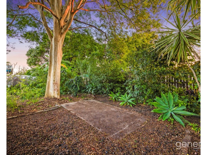 24 Ralph Street, Clontarf QLD 4019