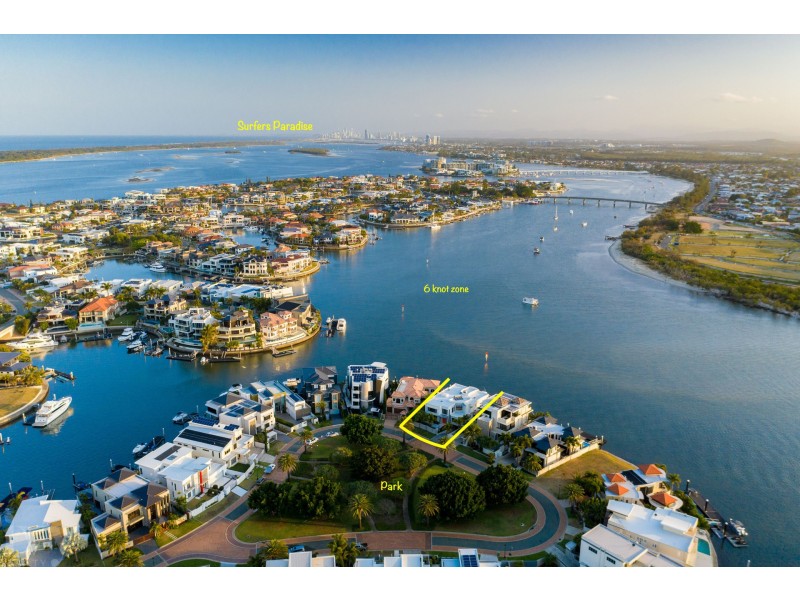 30 Hampton Court, Sovereign Islands QLD 4216