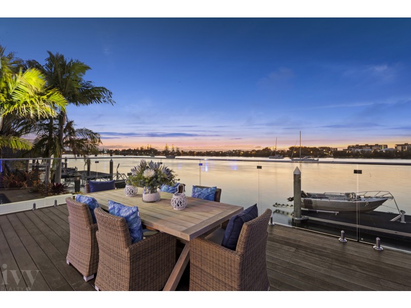 22 Excalibur Court, Sovereign Islands QLD 4216