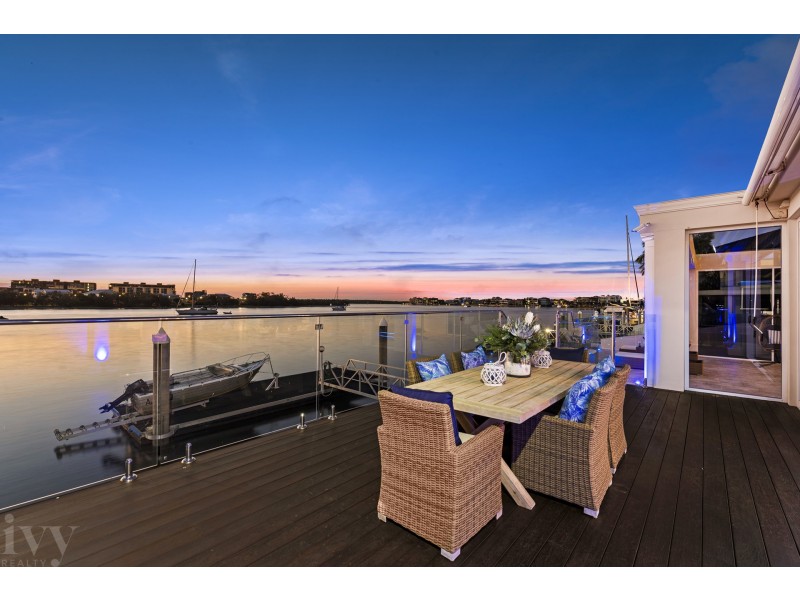 22 Excalibur Court, Sovereign Islands QLD 4216