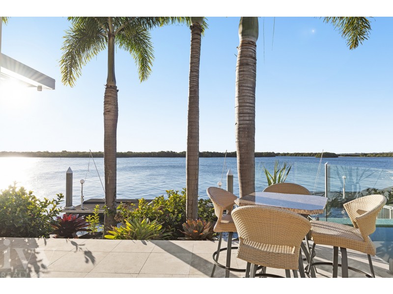 31 Knightsbridge Parade West, Sovereign Islands QLD 4216 Ivy Realty