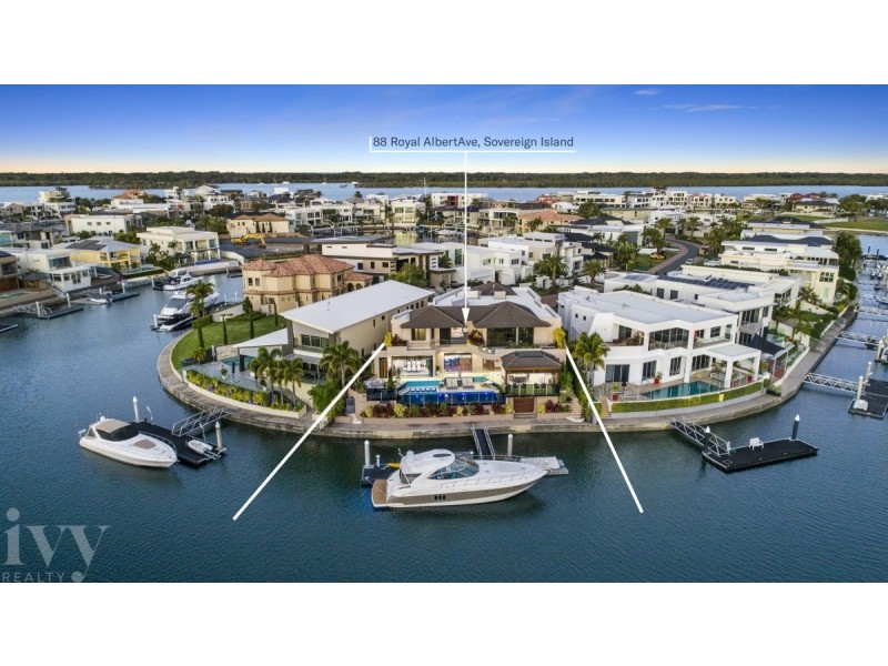 88 Royal Albert Crescent, Sovereign Islands QLD 4216