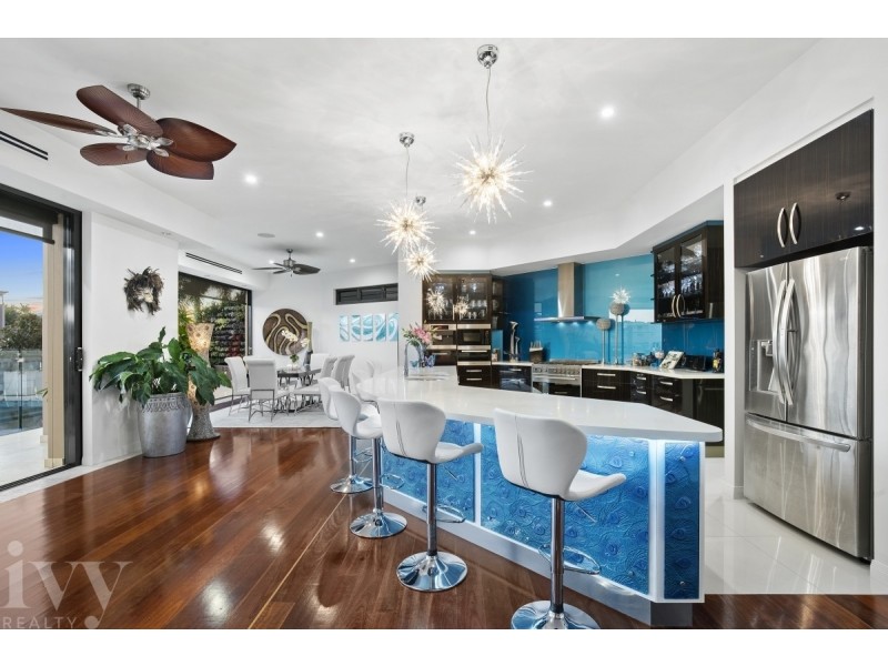 88 Royal Albert Crescent, Sovereign Islands QLD 4216