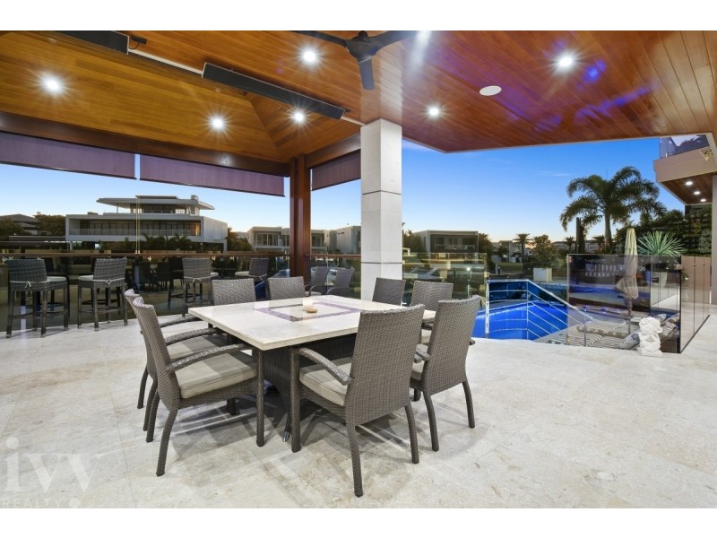 88 Royal Albert Crescent, Sovereign Islands QLD 4216