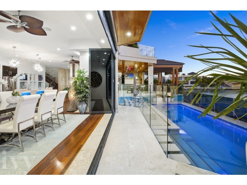 88 Royal Albert Crescent, Sovereign Islands QLD 4216