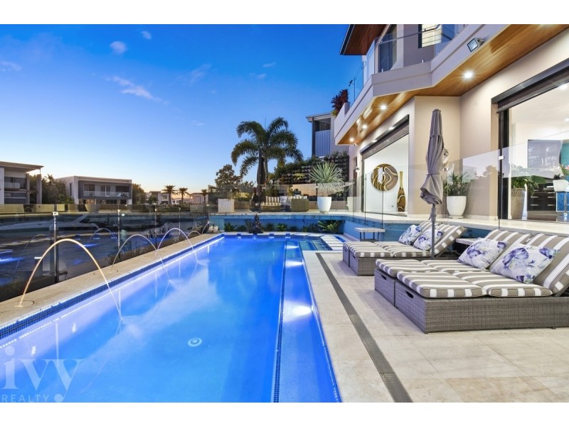 88 Royal Albert Crescent, Sovereign Islands QLD 4216