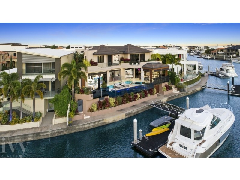 88 Royal Albert Crescent, Sovereign Islands QLD 4216